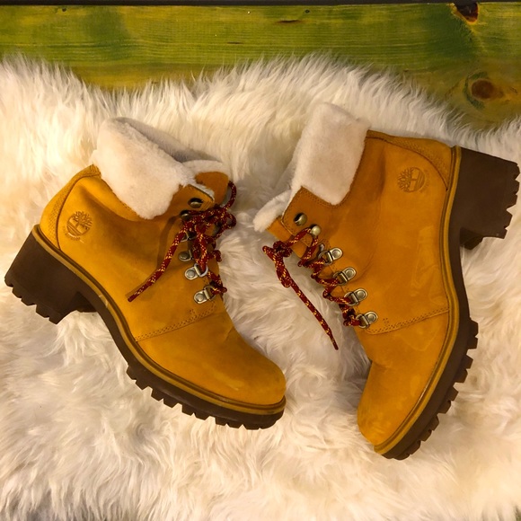 Timberland Shoes - WOMEN'S KINSLEY WATERPROOF BOOTS - Size 9